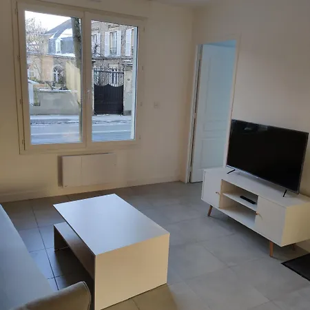 Διαμέρισμα Cosy Avec Place De Parking Privee